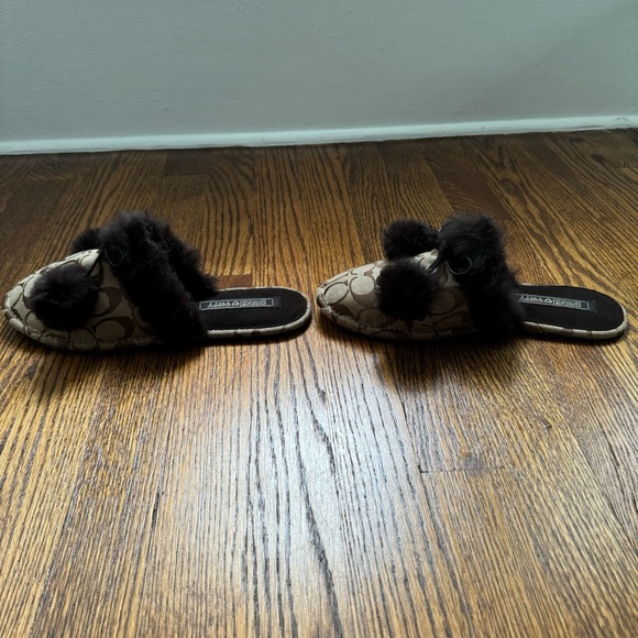 NWOT Coach Poppy Jayda Signature Slippers - Picture 7 of 8